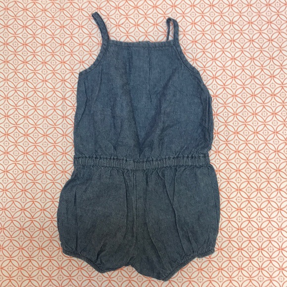 Carter’s romper - Picture 4 of 4
